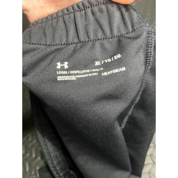 Under Armour Women’s Black HeatGear‎ Running Shorts Size XL - Picture 4 of 4